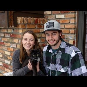 Meet your Posher, Mara